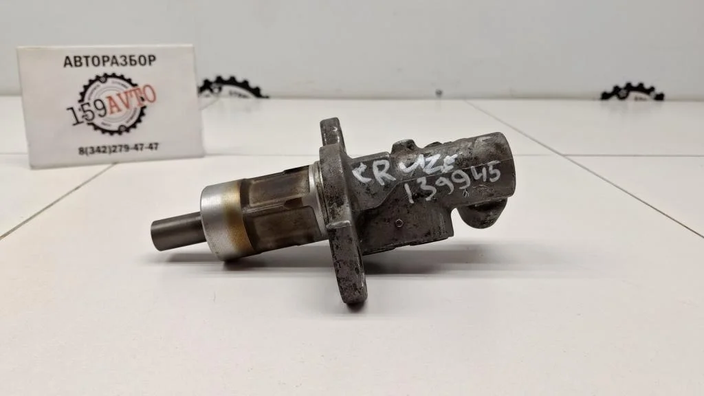 Цилиндр тормозной главный Chevrolet Cruze 2010 J300