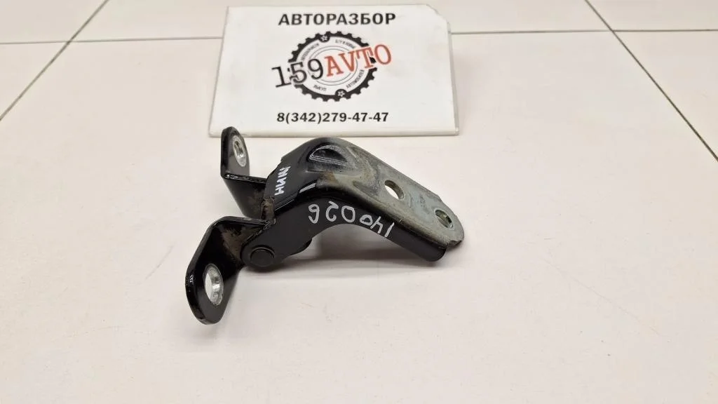 Петля двери задней правой нижняя Kia Ceed 1 ()