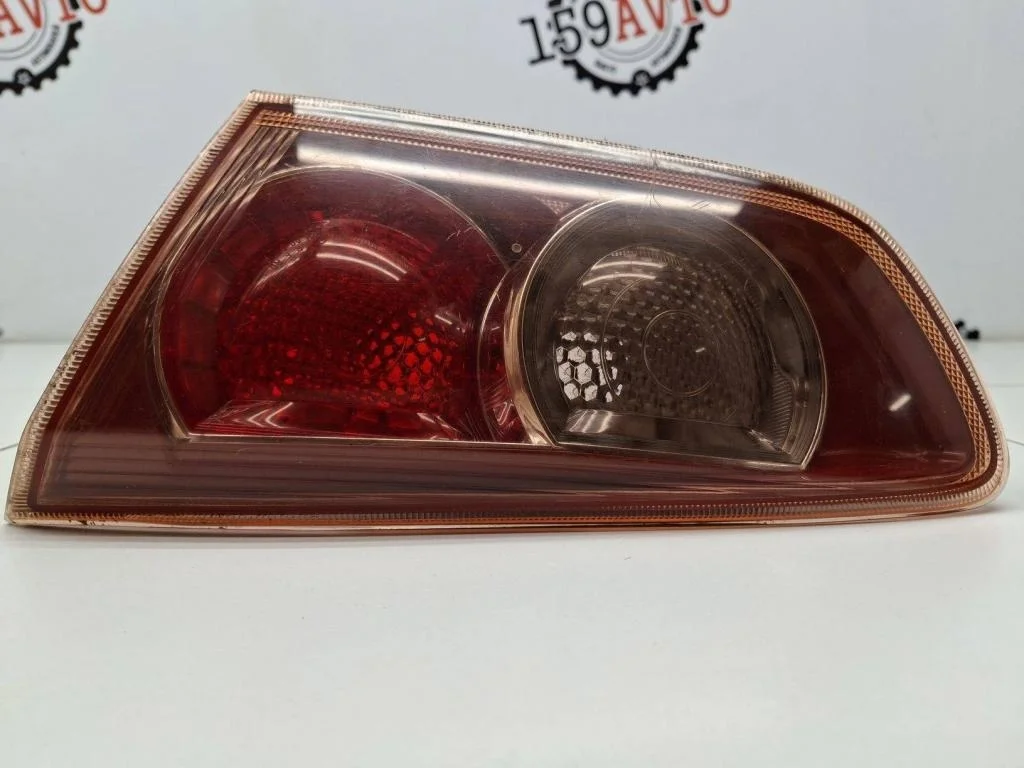 Фонарь задний внутренний правый Mitsubishi Lancer 10 2008 (CY)