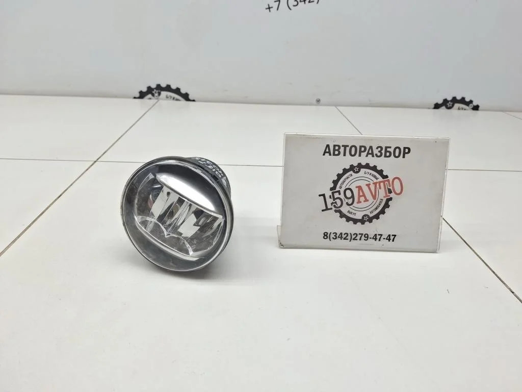 Фара противотуманная правая Toyota Land Cruiser 200