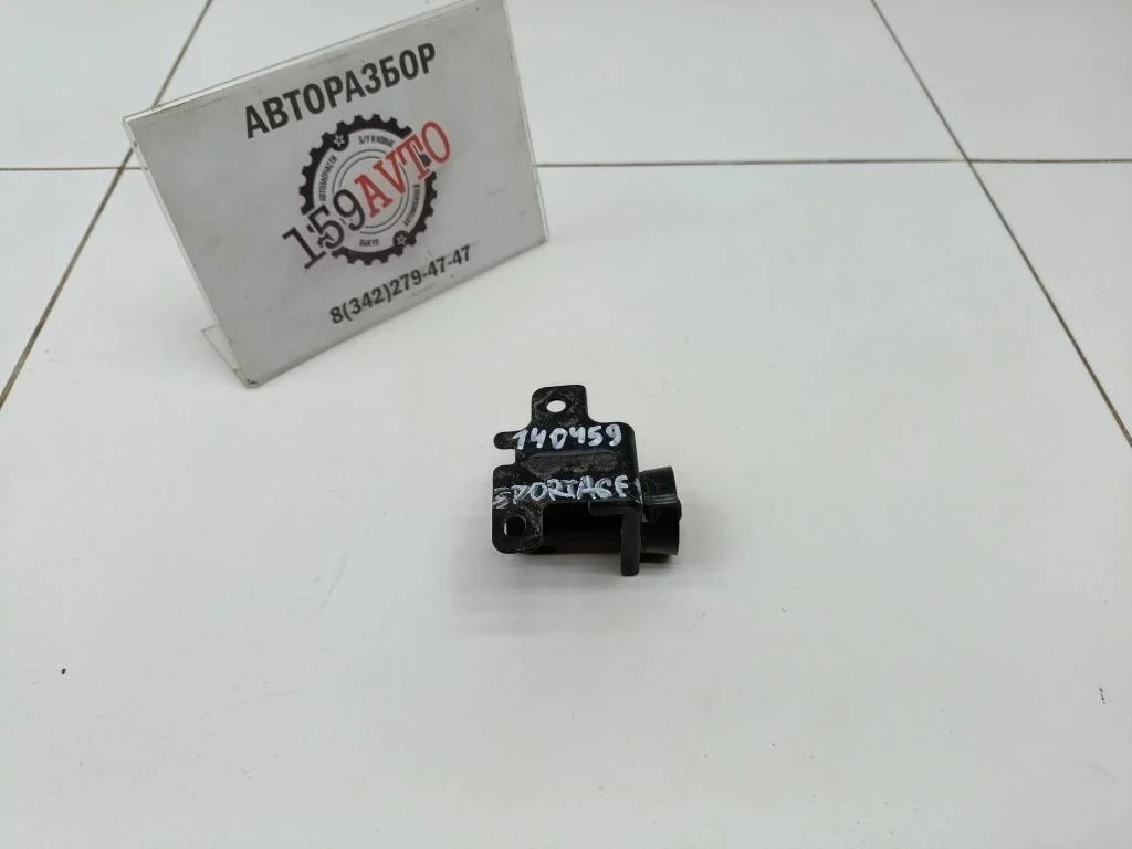 Выключатель концевой Kia Sportage 3 2014 SL