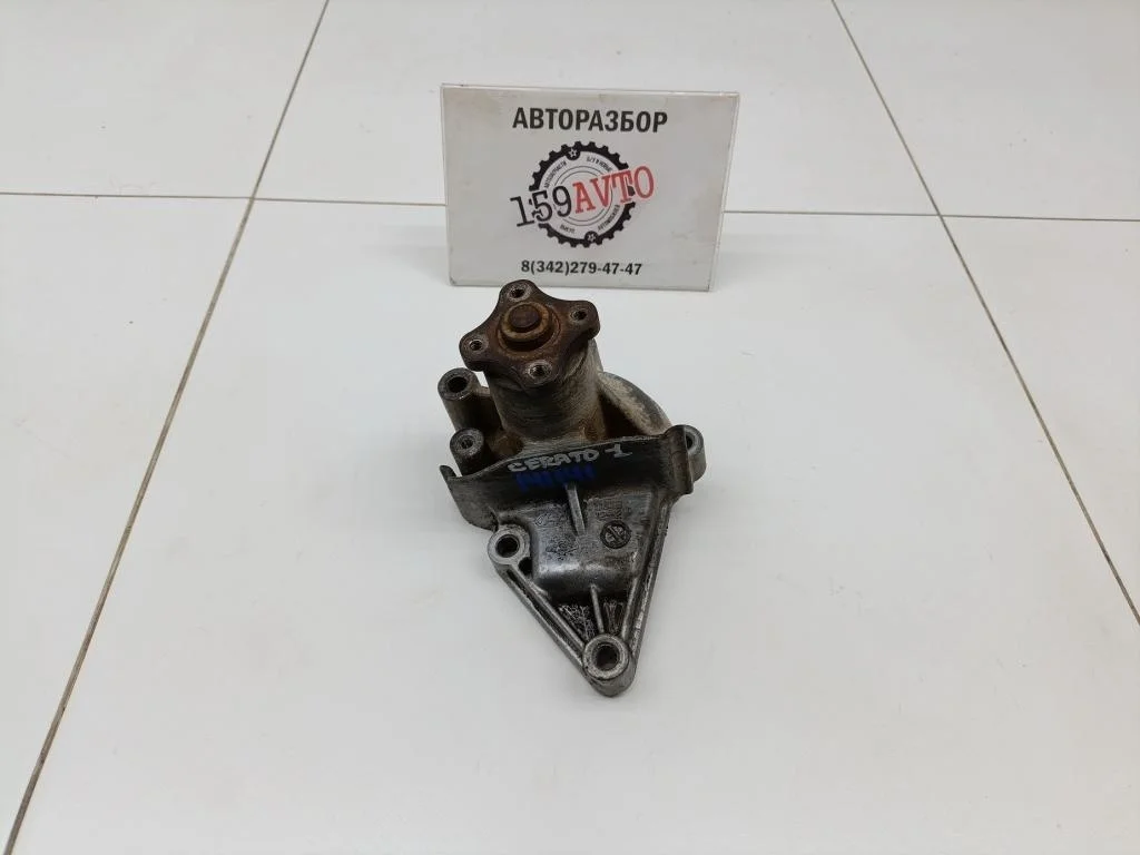 Насос водяной (помпа) Kia Cerato 1 (LD)