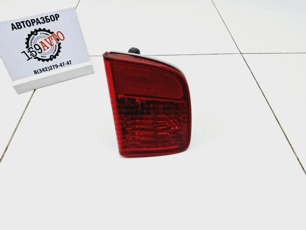 Фонарь задний в бампер левый Toyota Land Cruiser 200