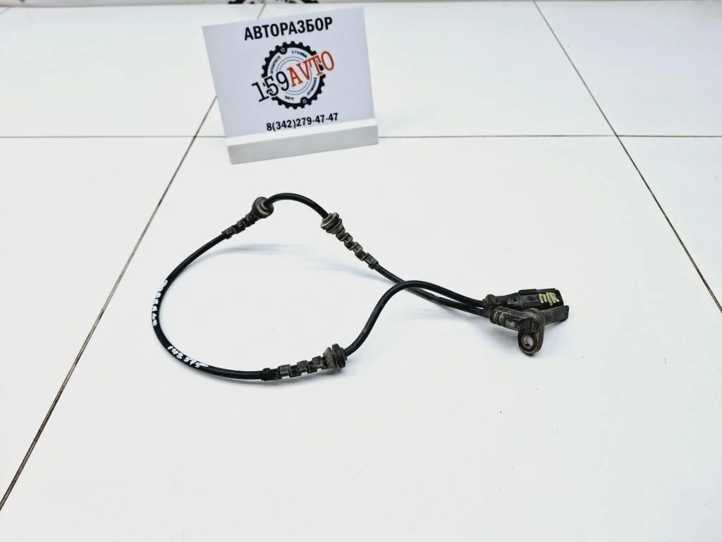 Датчик abs передний Nissan Terrano 2014 (D10)