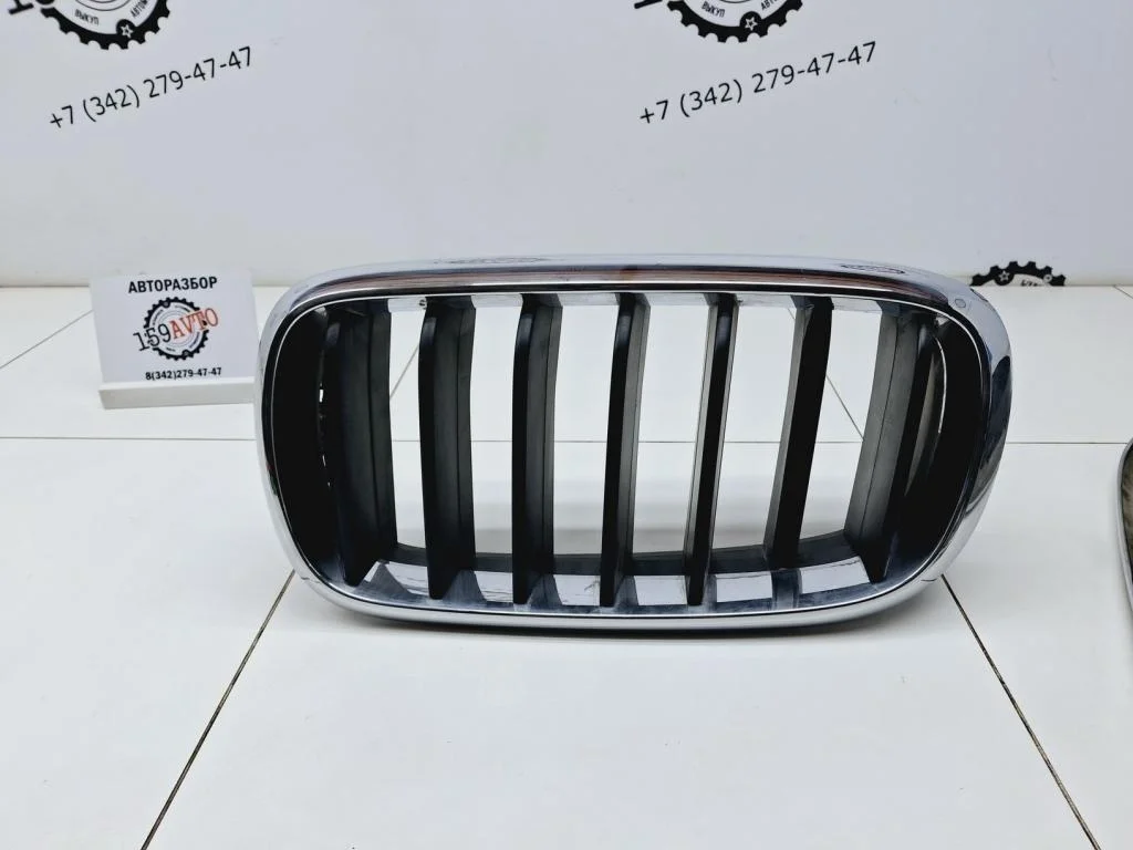 Решетка радиатора левая BMW X5 (F15/F85)