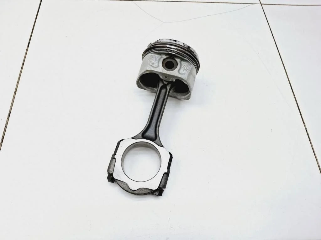 Поршень с шатуном Renault Fluence