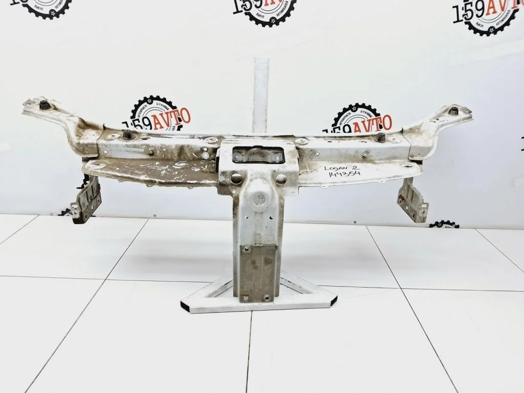 Панель передняя Renault Logan 2