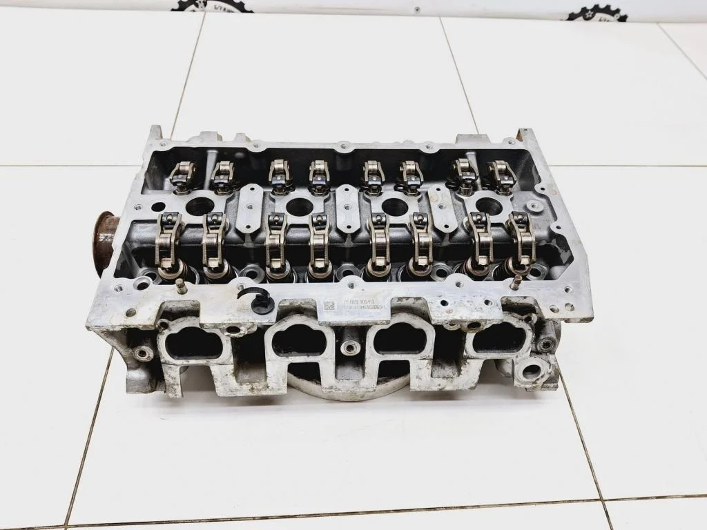 Головка блока Volkswagen Polo 5 2019