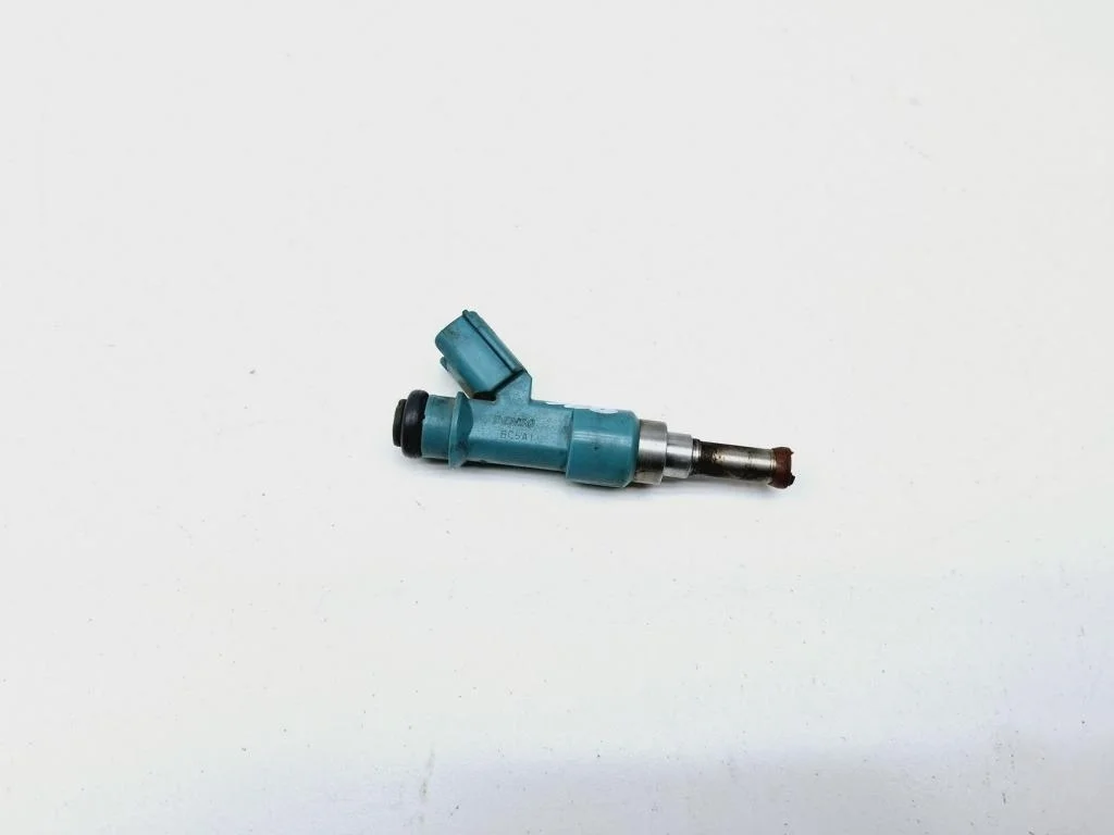 Форсунка инжекторная электрическая Toyota Highlander 2 2011 XU40