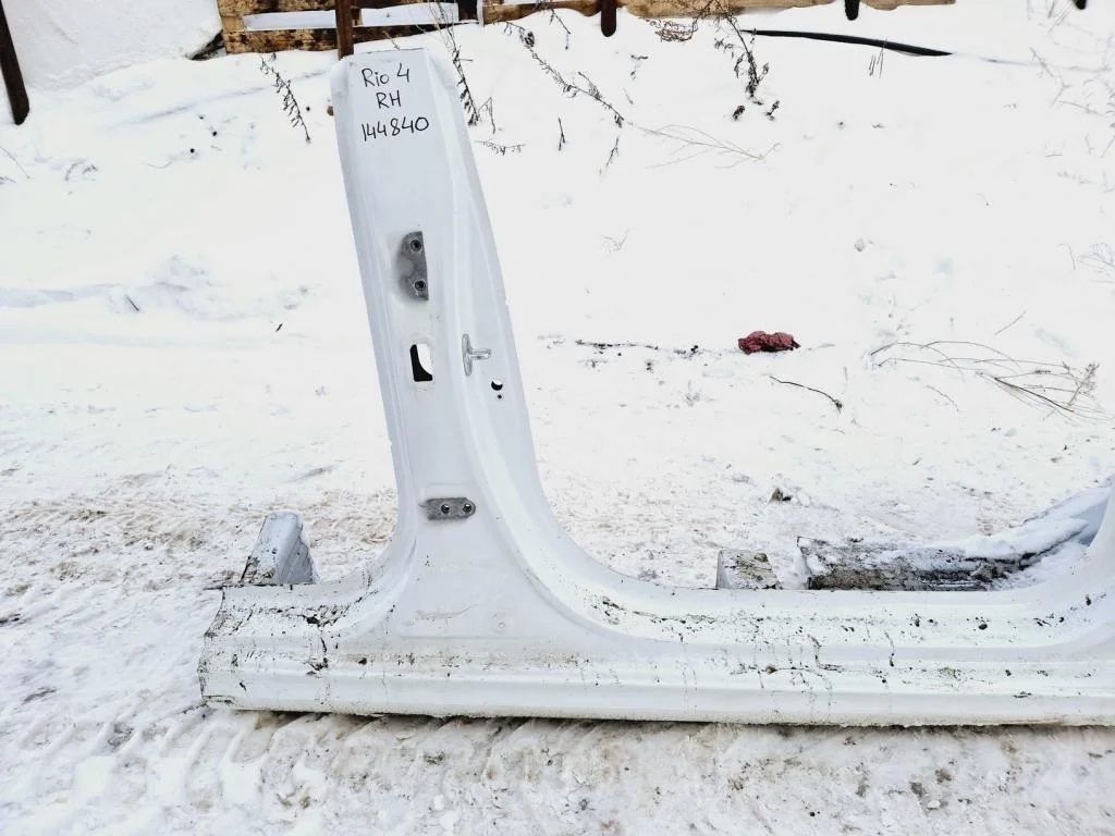 Порог со стойкой правый Kia RIO 4 2018 FB