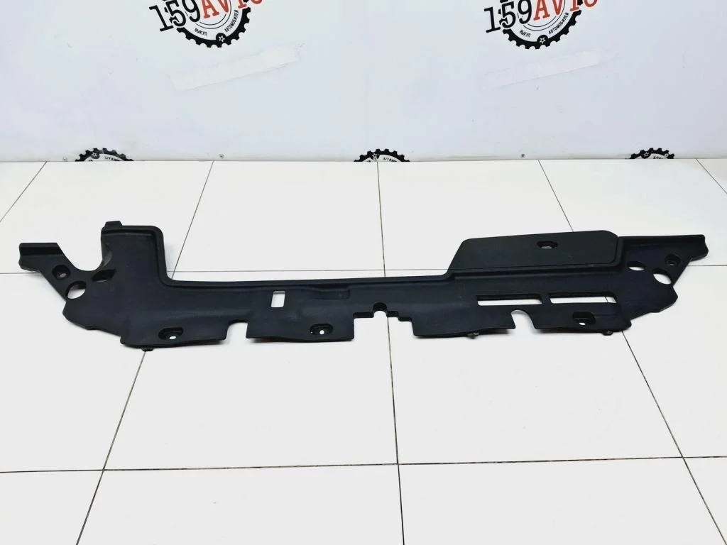 Кожух замка капота Toyota Corolla (E150)