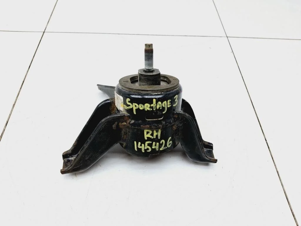 Опора двигателя правая Kia Sportage 3 2014 SL