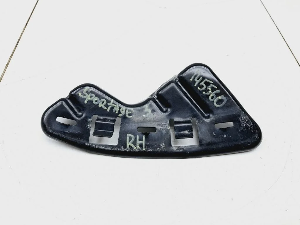 Кронштейн переднего бампера правый Kia Sportage 3 2014 SL