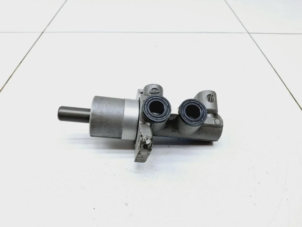 Цилиндр тормозной главный Chevrolet Lacetti 2012 J200