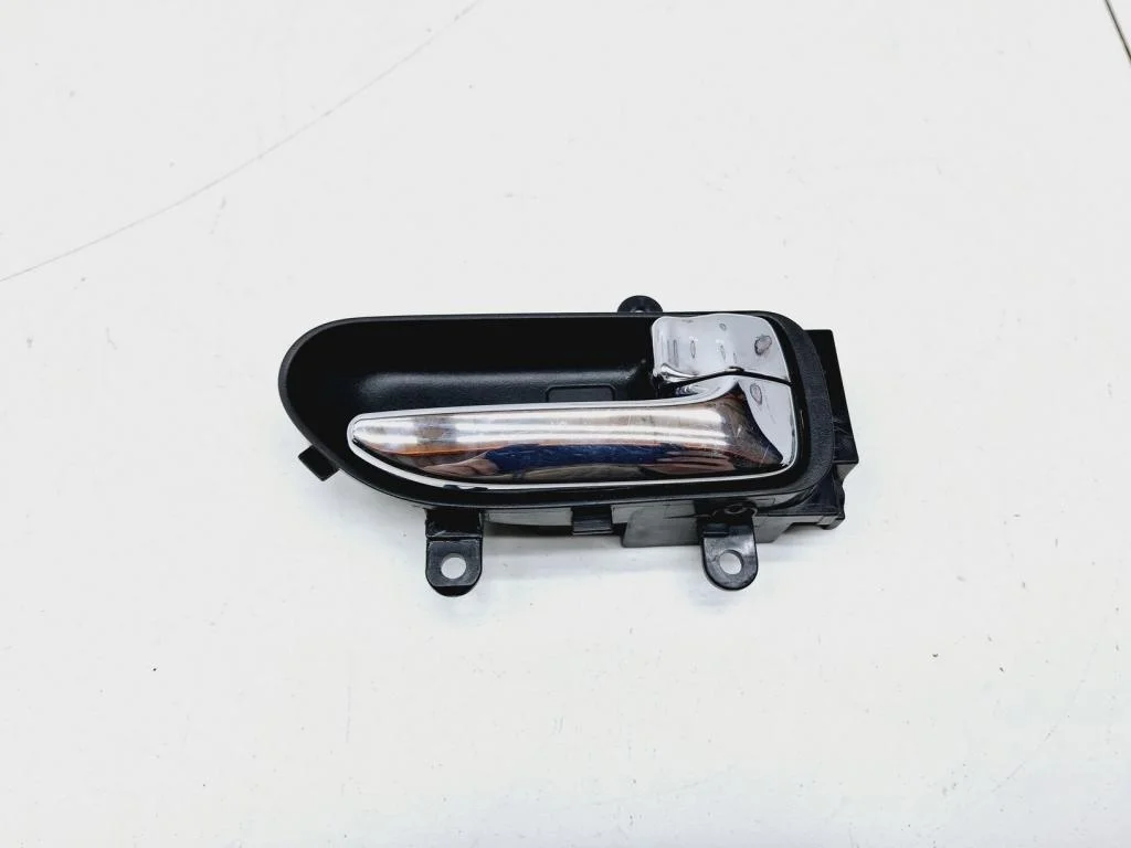 Ручка двери внутренняя правая Nissan X-Trail 2011 (T31)