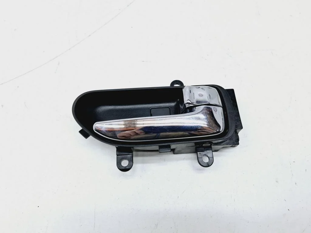 Ручка двери внутренняя правая Nissan X-Trail 2011 (T31)