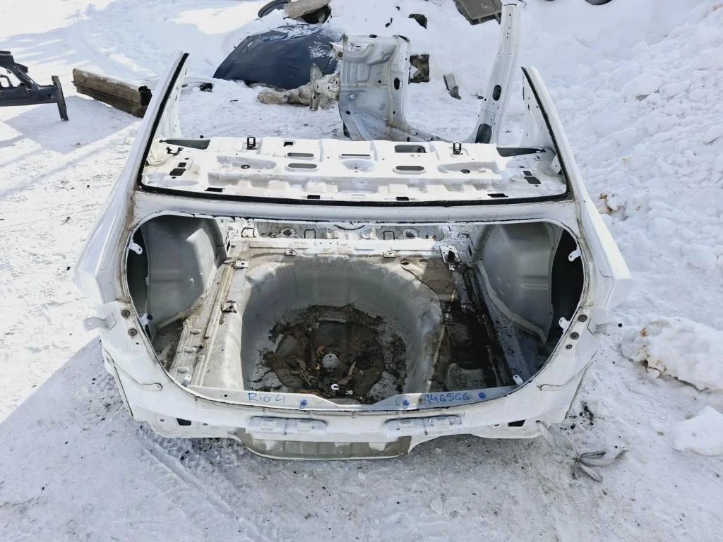 Панель задняя Kia RIO 4 (FB)