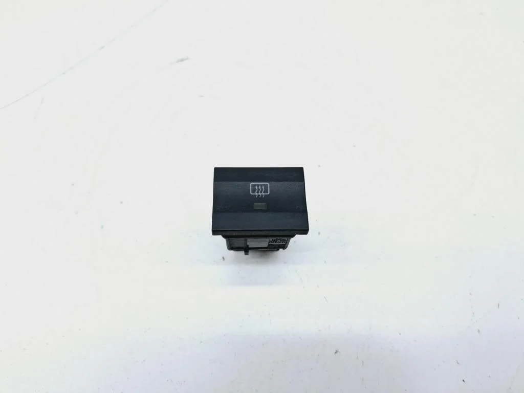 Кнопка обогрева заднего стекла Skoda Fabia 1 6Y