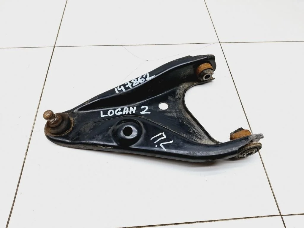 Рычаг передний левый Renault Logan 2 L52
