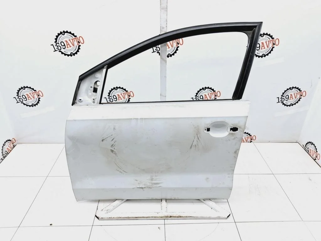 Дверь передняя левая Volkswagen Polo Sedan