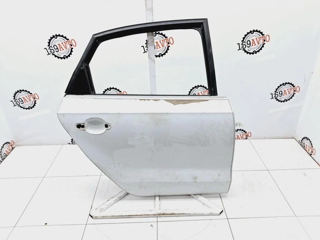 Дверь задняя правая Volkswagen Polo Sedan