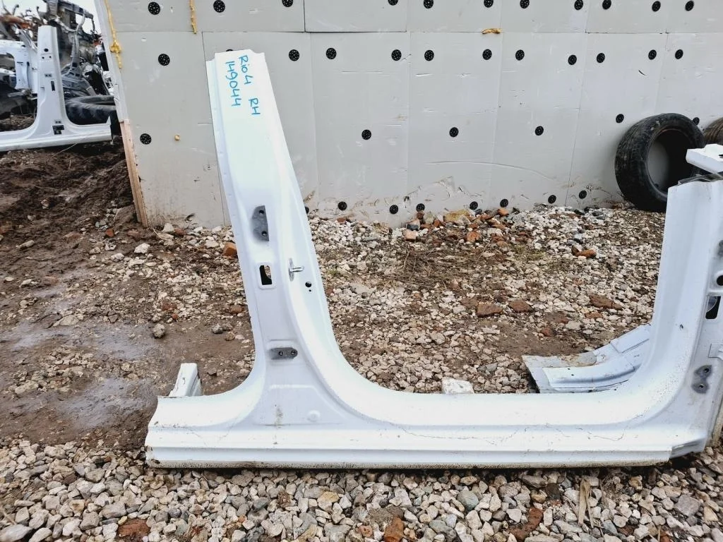 Порог со стойкой правый Kia RIO 4 2018 FB