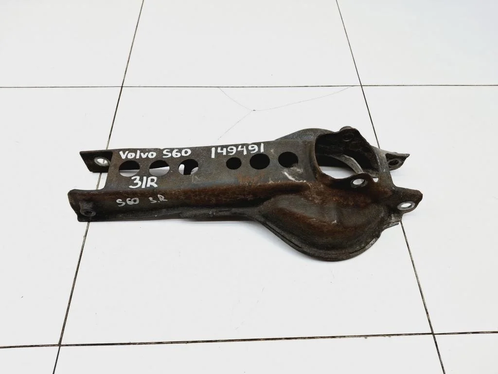 Рычаг задний нижний правый Volvo S60 1 2006 P24