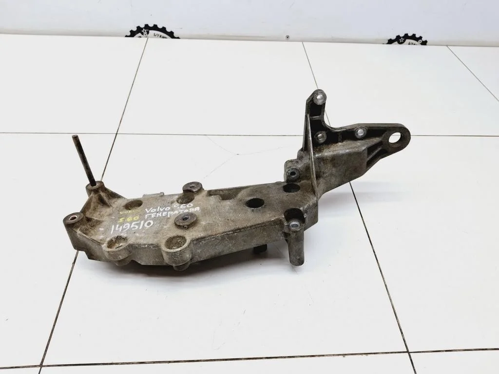 Кронштейн генератора Volvo S60 2006 I