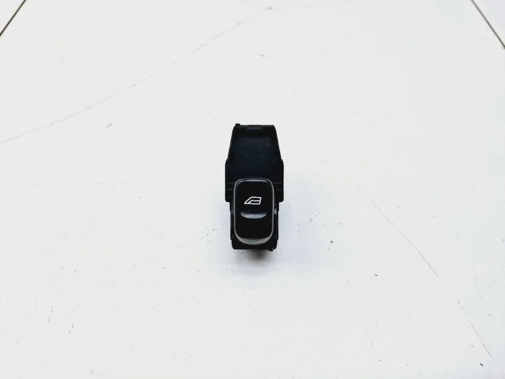 Кнопка стеклоподъемника Volvo S60 1 2006 P24