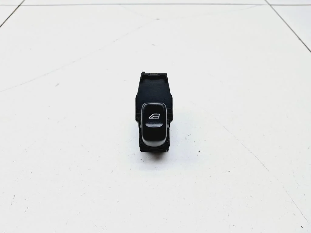 Кнопка стеклоподъемника Volvo S60 1 2006 P24