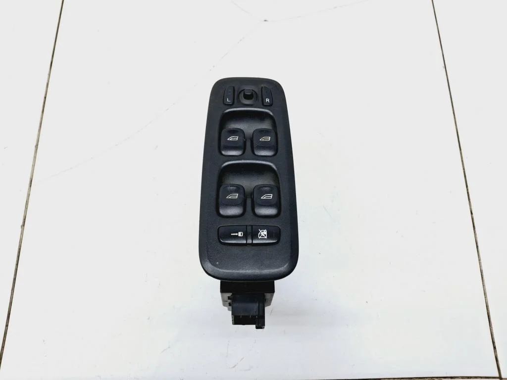 Блок управления стеклоподъемниками Volvo S60 1 2006 P24
