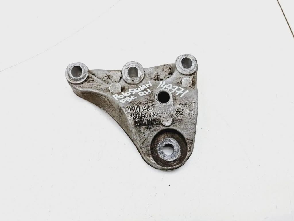 Кронштейн опоры двигателя Volkswagen Polo 5