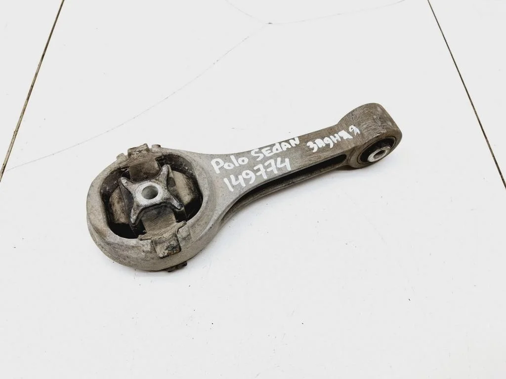 Опора двигателя задняя Volkswagen Polo 5