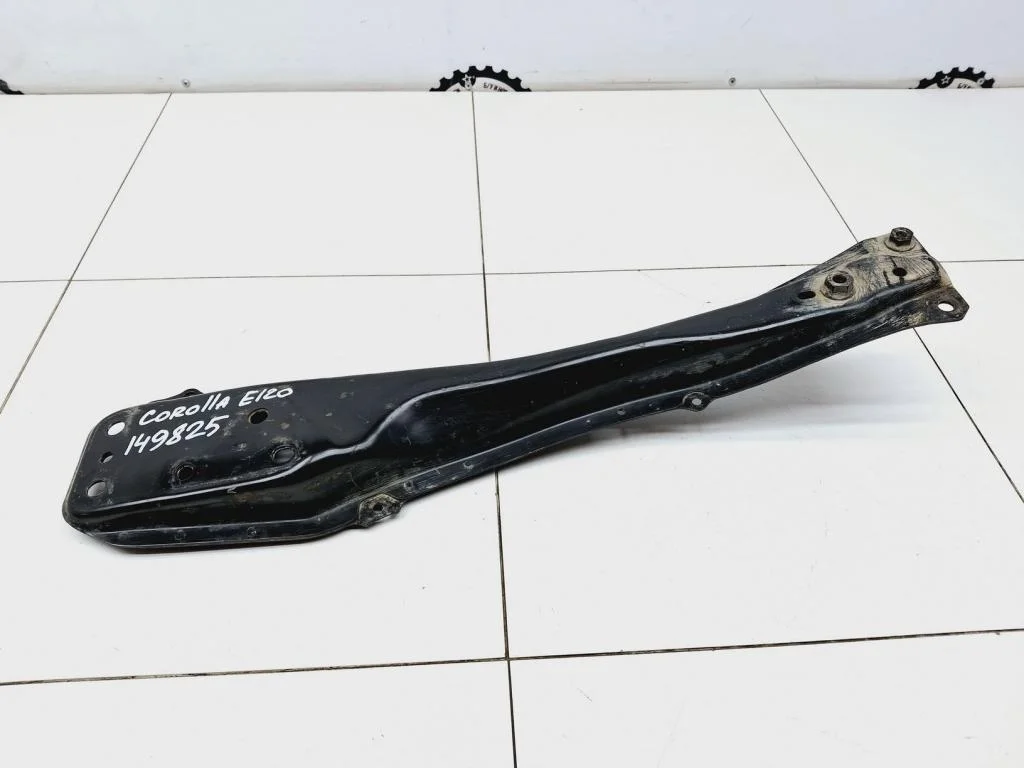 Балка передняя продольная Toyota Corolla 2005 (E120)