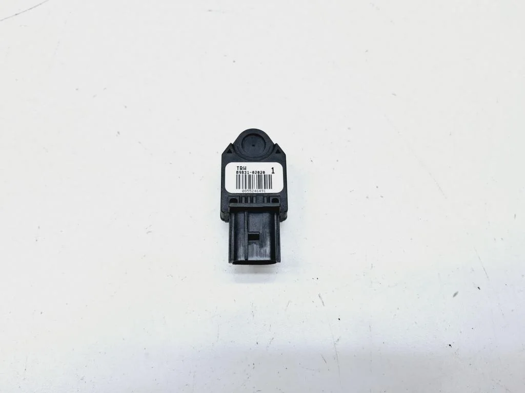 Датчик air bag Toyota Corolla 2005 E120