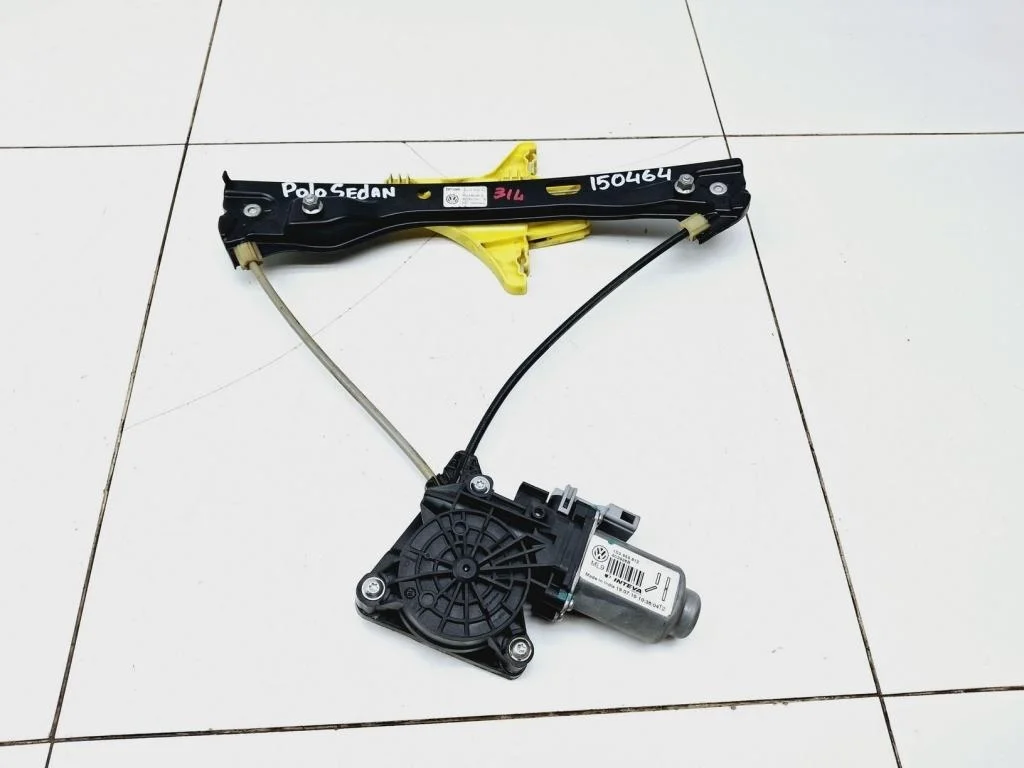 Стеклоподъемник задний левый Volkswagen Polo 5