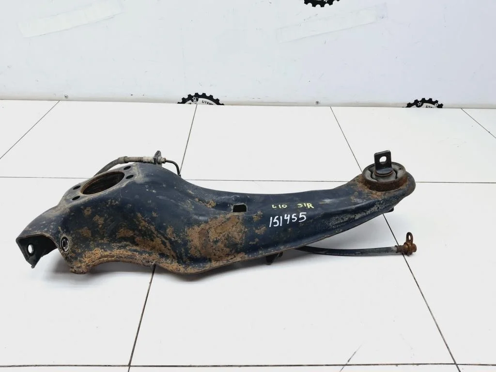 Рычаг задний продольный правый Mitsubishi Lancer 10 (CY)