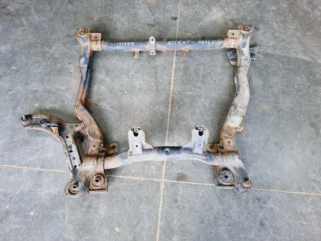 Балка подмоторная Hyundai Accent (LC)