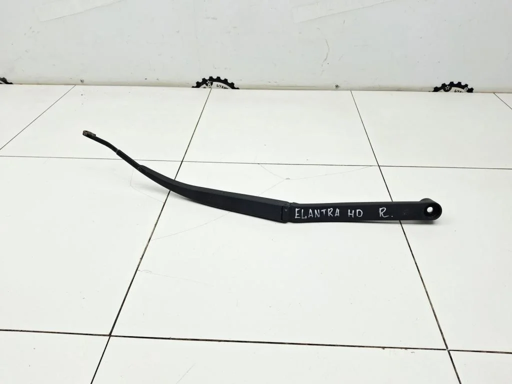 Поводок стеклоочистителя передний правый Hyundai Elantra 2009 HD