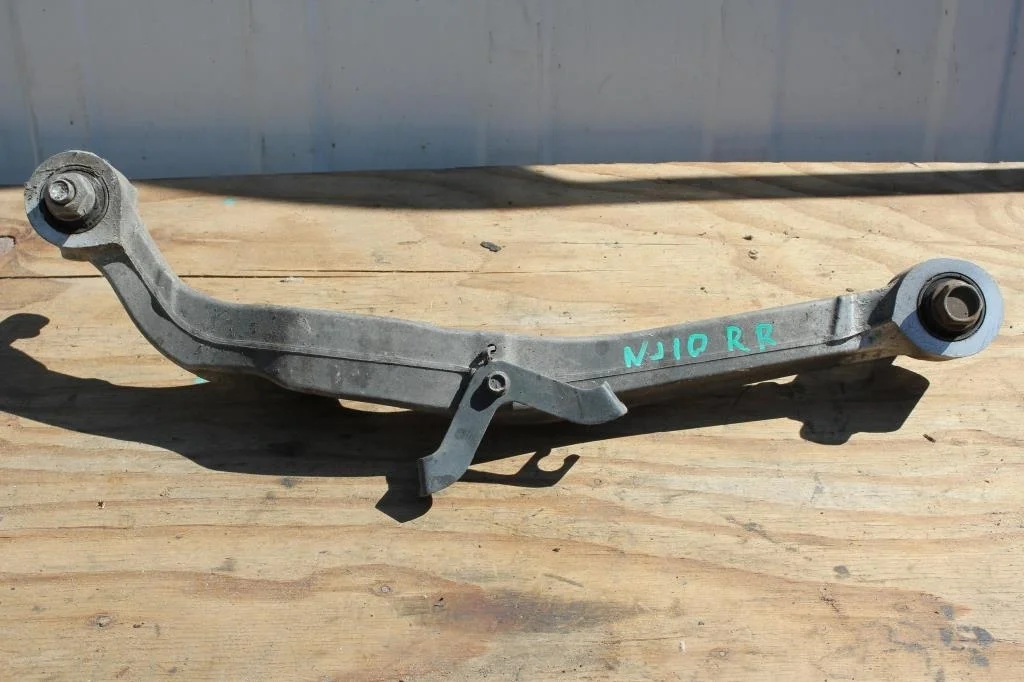 Б.у. рычаг NISSAN QASHQAI J10 NISSAN QASHQAI J10
