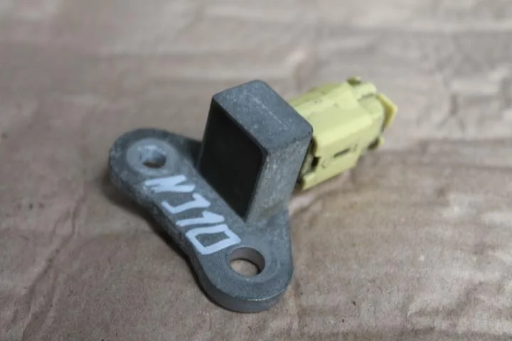 Б.у. датчик удара NISSAN QASHQAI J10 NISSAN QASHQAI J10