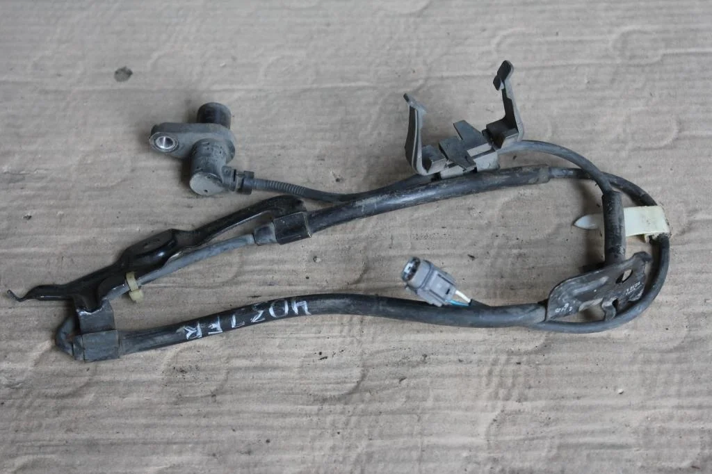 Б.у. датчик abs TOYOTA CAMRY V40 ACV40 TOYOTA CAMRY V40 ACV40
