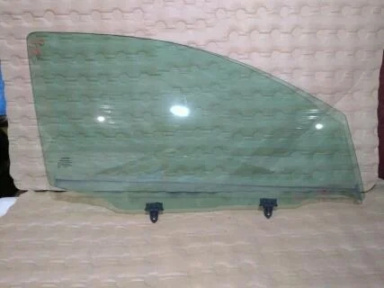 Б.у. стекло двери NISSAN QASHQAI J10 NISSAN QASHQAI J10