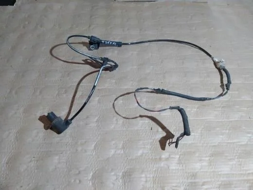 Б.у. датчик abs TOYOTA AVENSIS AZT251 TOYOTA AVENSIS AZT251