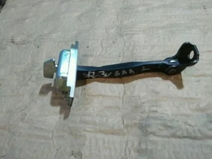 Б.у. ограничитель двери TOYOTA RAV4 ACA30 TOYOTA RAV4 ACA30