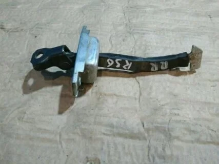 Б.у. ограничитель двери TOYOTA RAV4 ACA30 TOYOTA RAV4 ACA30