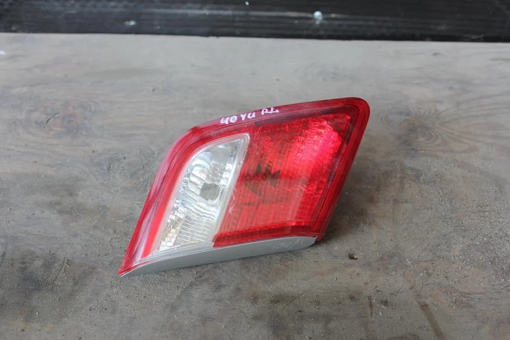 Б.у. фонарь внутренний TOYOTA CAMRY V40 ACV40 TOYOTA CAMRY V40 ACV40