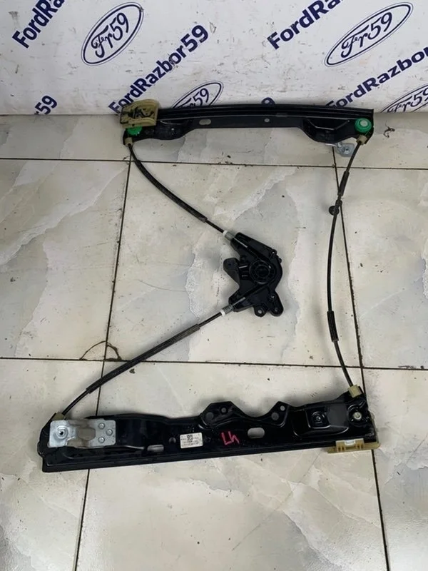 Стеклоподъемник Ford Focus 3 2012 1847373 CB8 1.6 (IQDB), передний левый
