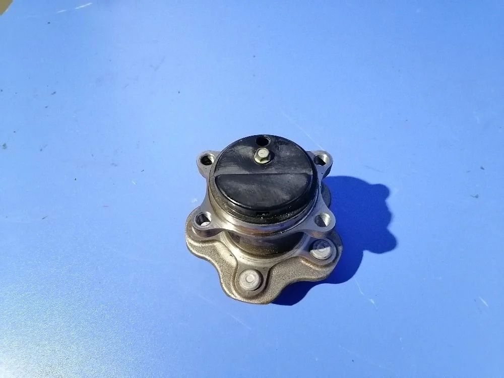 Ступица задняя Nissan Leaf I (2010—2017) 432021KA0A