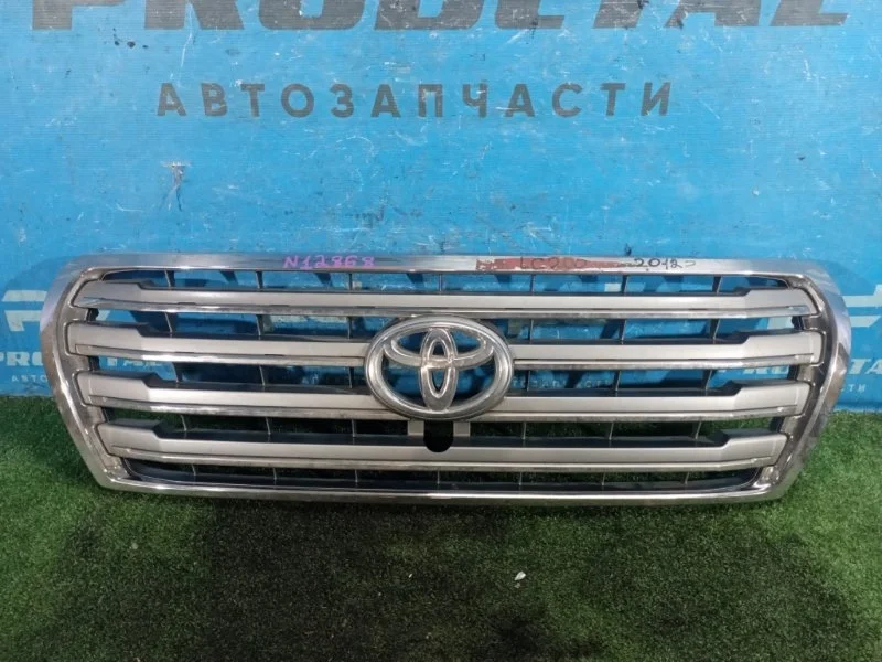 Решетка радиатора Toyota Land Cruiser 200 2012>